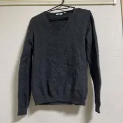 UNIQLO カシミヤ ダークグレー Vネック 長袖セーター