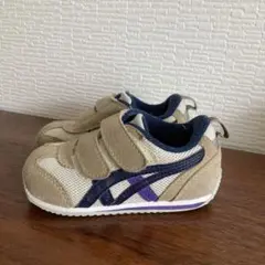 Item thumbnail for item 3fa5d7d1-4c4d-44b1-876a-e4c7eeb518ef