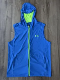 Under Armour フード付きパーカー