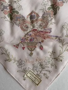 ハンカチ　NINA RICCI