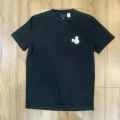 H&M X DISNEY コラボTシャツ ミッキーパッチ ワンポイント ブラックのサムネイル