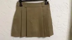 GU ベージュ プリーツスカートのサムネイル