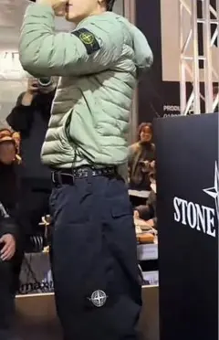 STONE ISLAND ダウンジャケット3house着用 - メルカリ