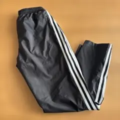 シャカシャカパンツ