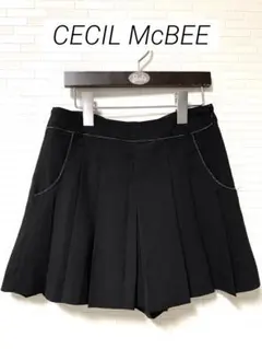 CECIL McBEE【美品】プリーツショートパンツ　キュロット