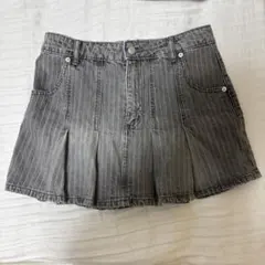 ZARA グレー ストライプ プリーツスカート