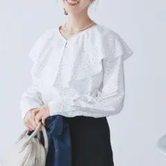 新品タグ付ロペピクニックフリルブラウスのサムネイル