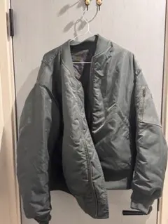 GU X UNDERCOVER MA-1 ボンバージャケット オリーブのサムネイル
