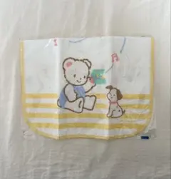 〈新品・未使用〉familiar ファミちゃん　お食事エプロン