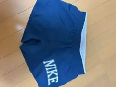 NIKE DRY-FIT ネイビーショートパンツ