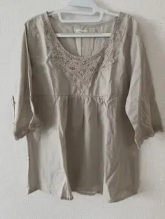 earth ブラウス　ほぼ未使用