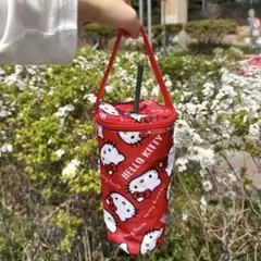 サンリオ　ハローキティ カップホルダー　RED