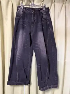 ブラック　デニムジーンズ