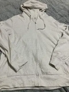 エアリズムUVカットフルジップパーカ（長袖）XL 白