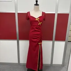 レッドタイトドレス スリーブ付き サイドスリット