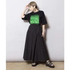 新品未使用タグ付き osmosis ナイロン ロングスカートのサムネイル