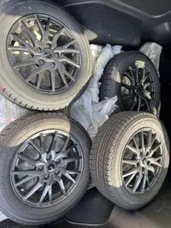 205/60R16 92T スタッドレスYOKOHAMA24年製　ホイールセットのサムネイル