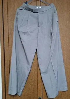 ユニクロC 感動タックワイドパンツ