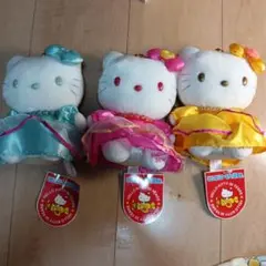 ❤️希少‼️ 昭和レトロ❤️ハローキティー　ぬいぐるみ　2体セット❤️ ☆《ハローキティ》ぬいぐるみ 2体セット シンガポール航空制服