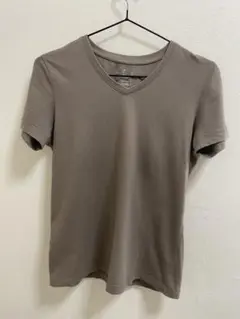 無印良品のTシャツ　ブラウン 、グレー系Vネック Tシャツ Mサイズ