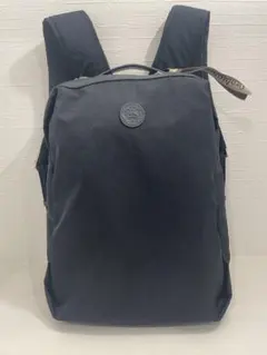 極美品✨️オロビアンコ ルガーノ ナイロン バックパック カーキ