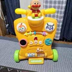 アンパンマン 音楽付き歩行器 - メルカリ