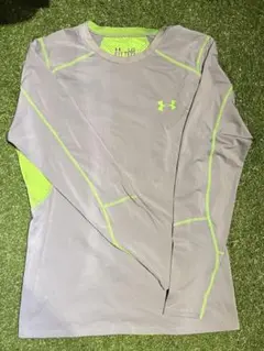 11/20限定セールUnder Armour ヒートギア フィットネスシャツLG