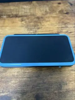 New 2DS LL ブラック/ブルー 本体　初期化済み タッチペン付き