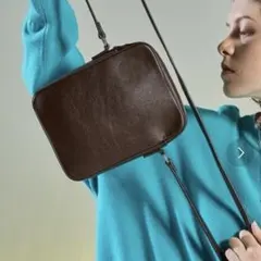 EMMA CLOTHES ショルダーバッグ ダークブラウンのサムネイル