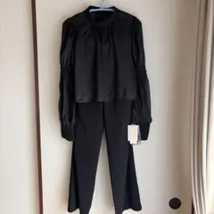 未使用タグ付 ブラック セットアップ パンツスーツ S フォーマル