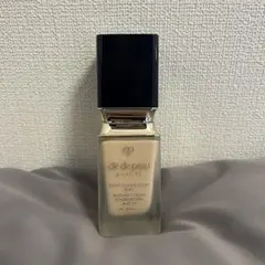 クレ・ド・ポー ボーテ　タンフリュイドエクラ マット オークル10