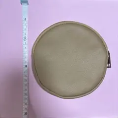 ベージュ　ラウンドポーチ　ポーチ　使いやすい　収納　シンプル