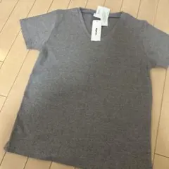 ＶネックTシャツのサムネイル