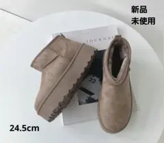 Item thumbnail for item 6a0e26d0-f1e7-4f3d-93de-555195ee91aa