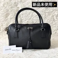 新品✨サルヴァトーレフェラガモ　ガンチーニ　トートバッグ　レザー　ブラック　黒