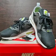 【美品】NIKE Air Max Tavas 27.0cm エアマックス