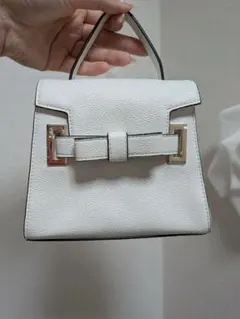 新品 Samantha Thavasa 白 ショルダーバッグ ハンドバッグのサムネイル