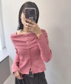 ミスティック　オフショルデザインリブニット　ピンク