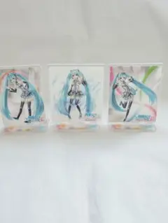 初音ミクProject DIVA スタンド付アクリル　3種　匿名配送