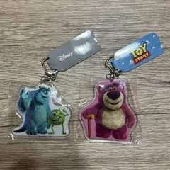 ［新品］ディズニー　アクリルキーホルダー　2点セット