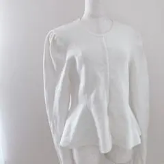 セルフォード♡パフスリーブカーディガン ノーカラー くびれ ホワイト 正装 上品