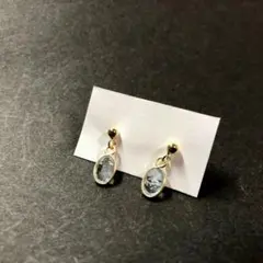 【龍神様の霊石】霊水の黄玉ピアス【スカイブルートパーズ】