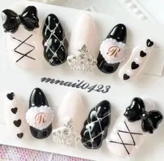 ちゅるんとピンク×ブラックキルティング ハートイニシャル 3dリボン