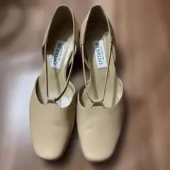 新品　マドラスモデーロ　サンダルのサムネイル
