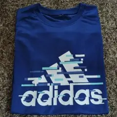 adidas 青 グラフィックプリント 半袖シャツ