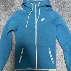 24時間以内発送！早い者勝ち！NikeテックフリースSサイズ 青