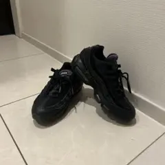 Nike Air Max 95 ブラックスニーカー