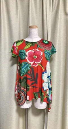 desigual Tシャツ