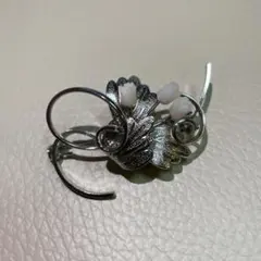 チューリップ　シルバー　ブローチ
