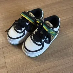 Nike スニーカー ホワイト/ブラック/グリーン